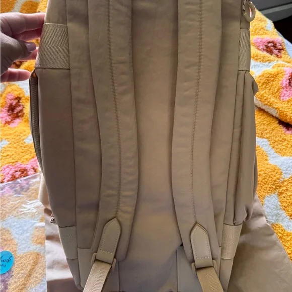 BEIS Sport Duffle - Picture 13 of 14